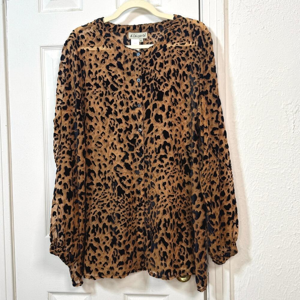 Leopard Burnout Velvet Button Front Blouse XL Glam Mobwife Statement